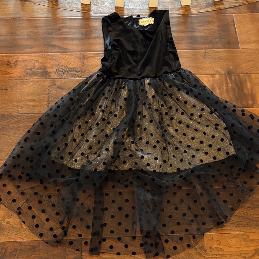 btween Black Velvet Dress Size 7